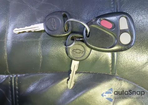 2001 Chevrolet Silverado 1500 Lt z USA, uszkodzony, nr VIN 1GCEK19T21E265834